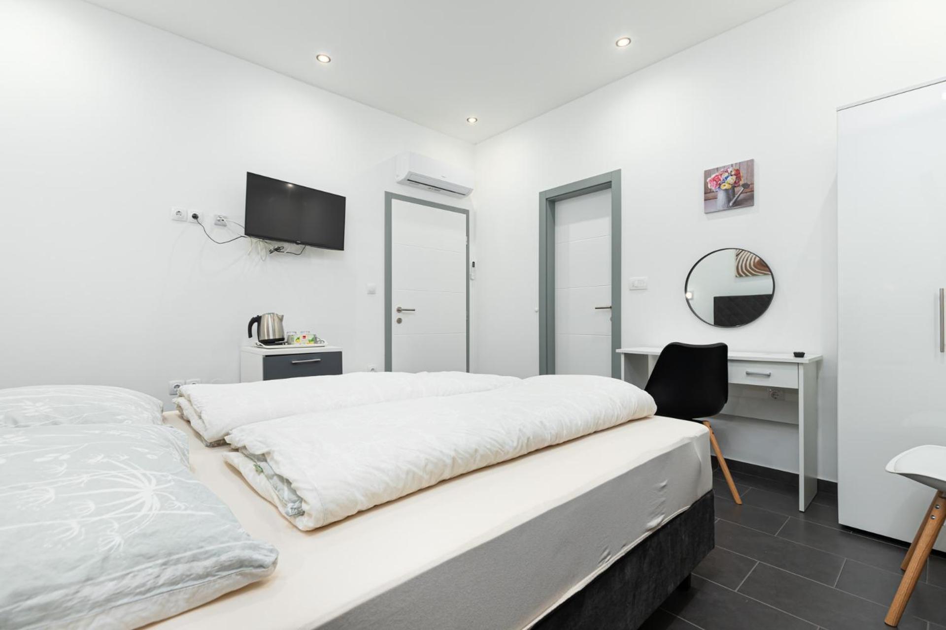 Rooms And Studio Flora Porec Ngoại thất bức ảnh