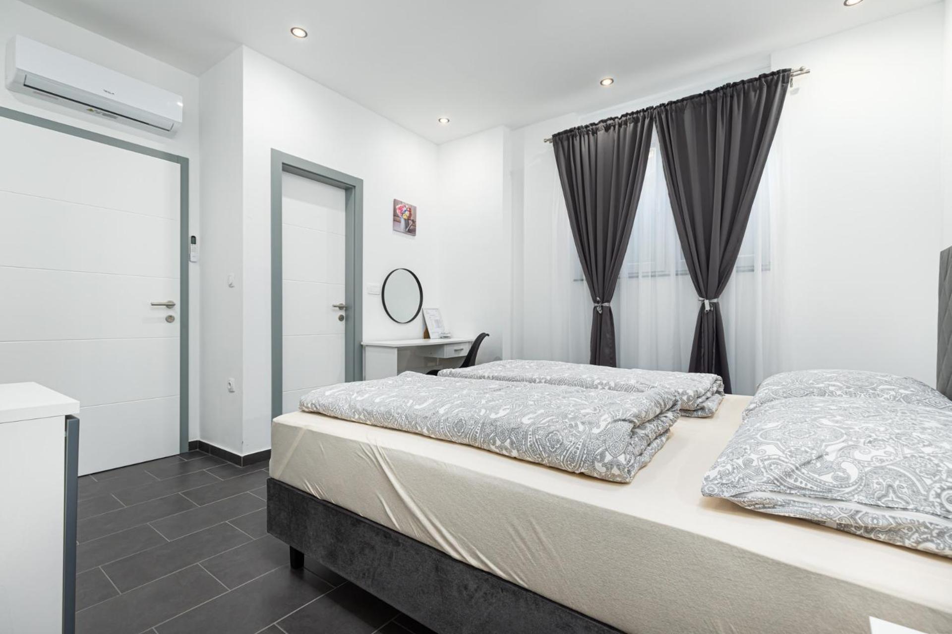 Rooms And Studio Flora Porec Ngoại thất bức ảnh