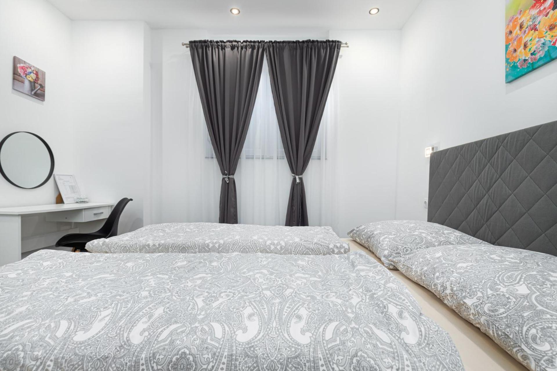 Rooms And Studio Flora Porec Ngoại thất bức ảnh