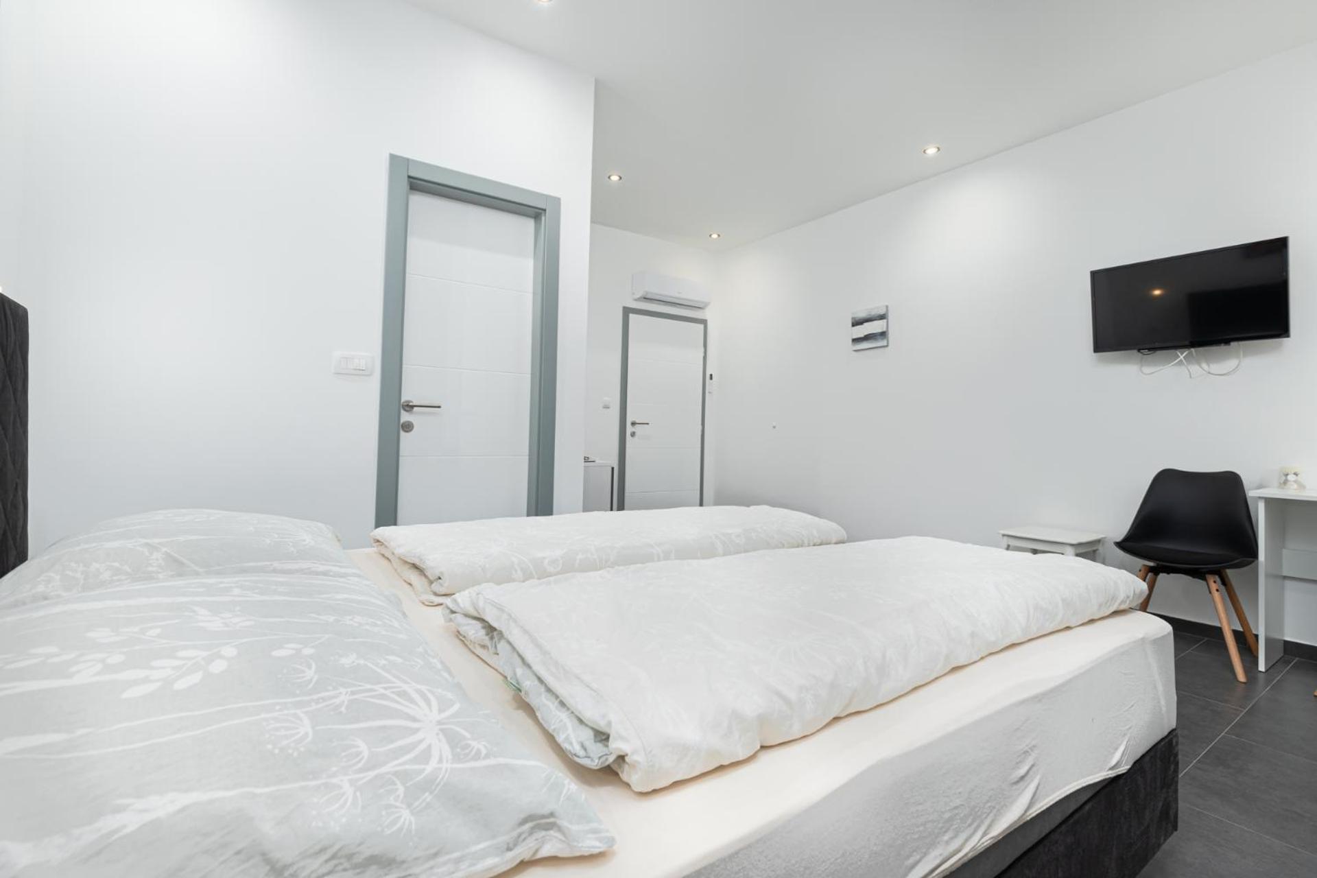 Rooms And Studio Flora Porec Ngoại thất bức ảnh